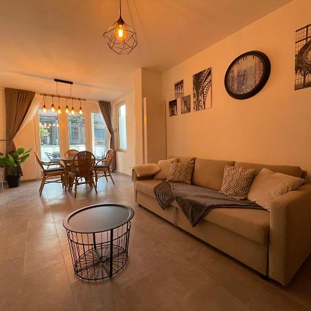 Appartement avec extérieur à proximité de Liège Herstal Extérieur photo