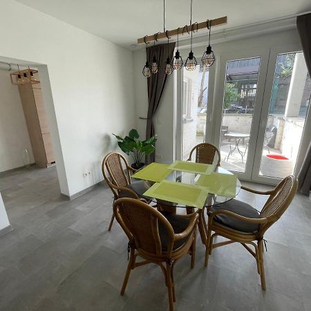 Appartement avec extérieur à proximité de Liège Herstal Extérieur photo