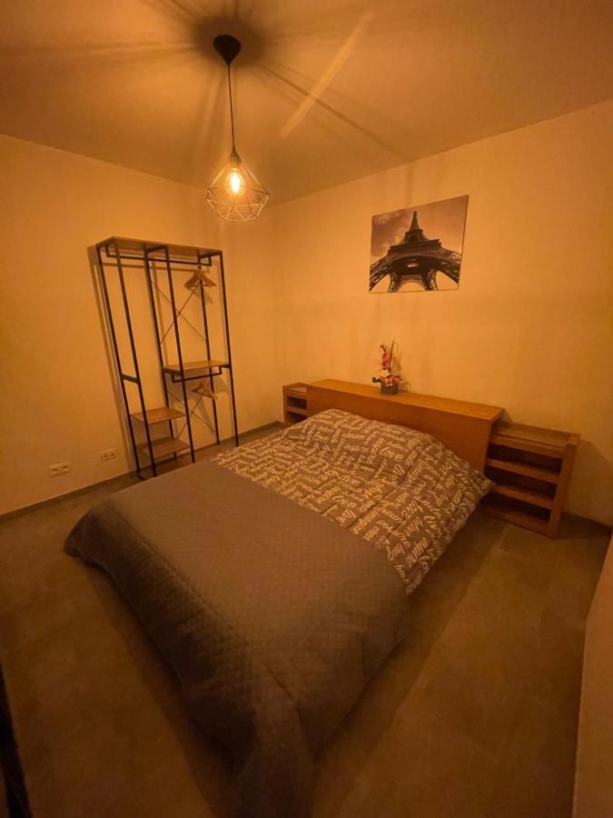 Appartement avec extérieur à proximité de Liège Herstal Extérieur photo