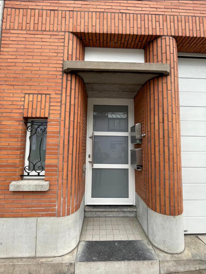 Appartement avec extérieur à proximité de Liège Herstal Extérieur photo
